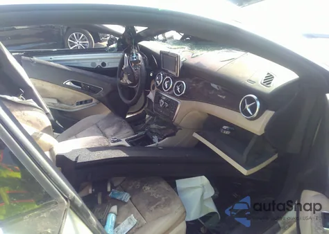 2014 Mercedes-Benz Cla 250 z USA, uszkodzony, nr VIN WDDSJ4EB1EN054849